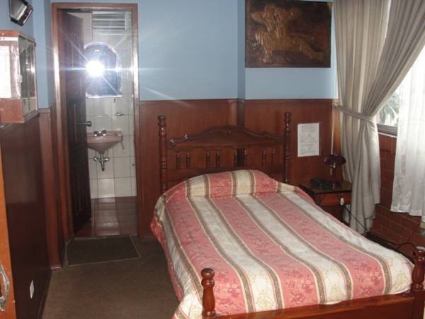 Hotel Majestic Quito Esterno foto